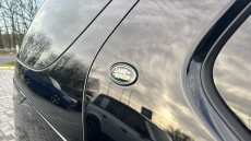 Land Rover Discovery 3.0 D300 Dynamic HSE 5dr Auto Diesel Station Wagon